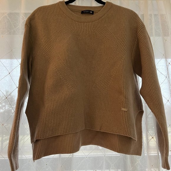 beige Titika knit sweater size medium - Picture 1 of 5
